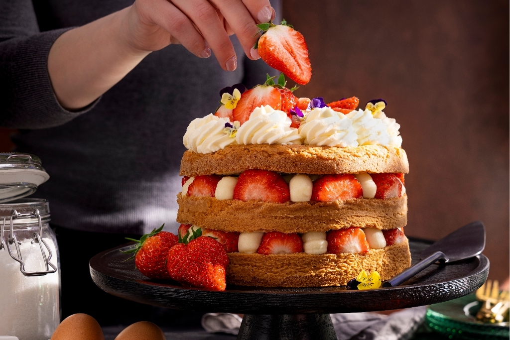 Zelf maken aardbeientaart met Lambada's